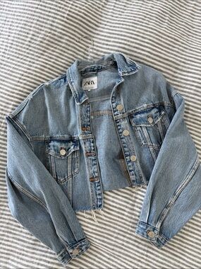 Cropped Zara denim jacket